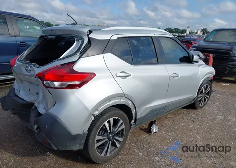 2020 Nissan Kicks Sv z USA, uszkodzony, nr VIN 3N1CP5CV7LL509798